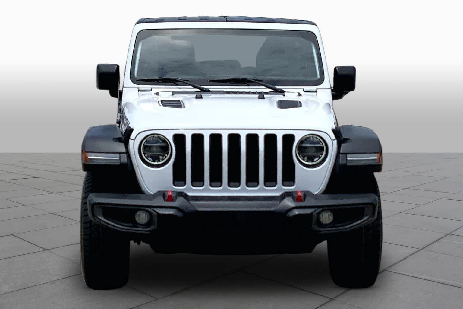 Used 2021 Bright White Clearcoat Jeep Unlimited Rubicon image 3