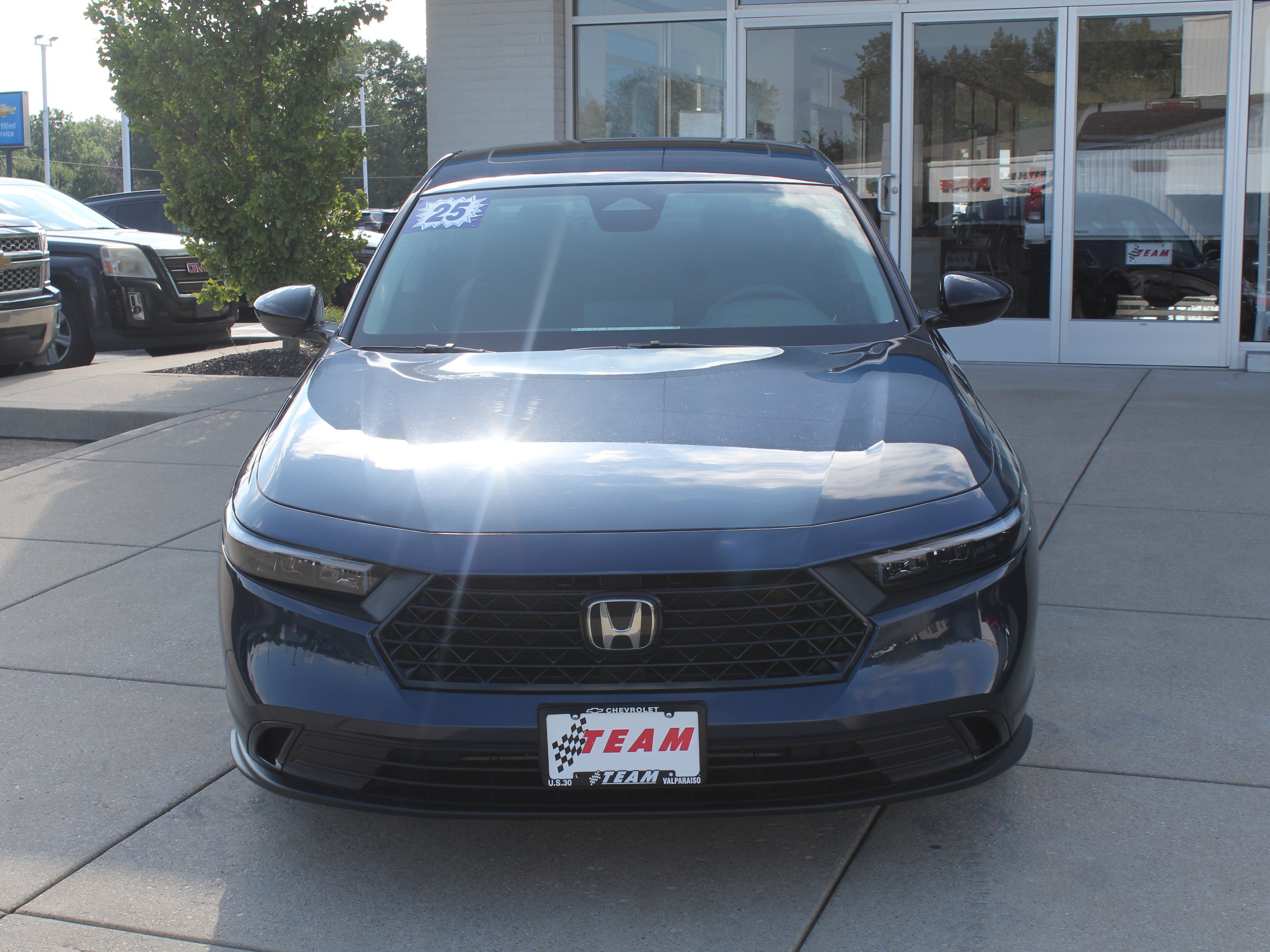 Used 2025 Blue Honda SE image 11