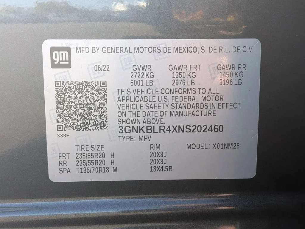 Used 2022 Iron Gray Metallic Chevrolet Premier image 27