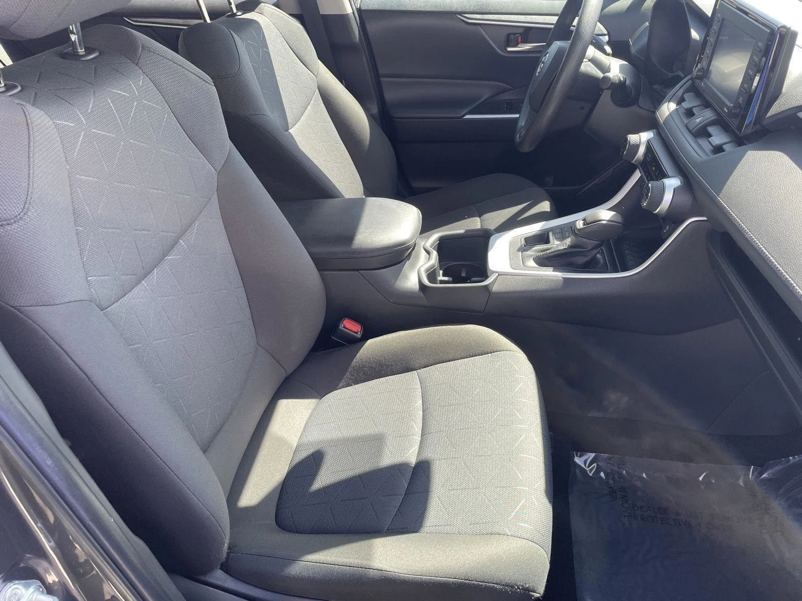 Used 2022 Magnetic Gray Metallic Toyota XLE image 27