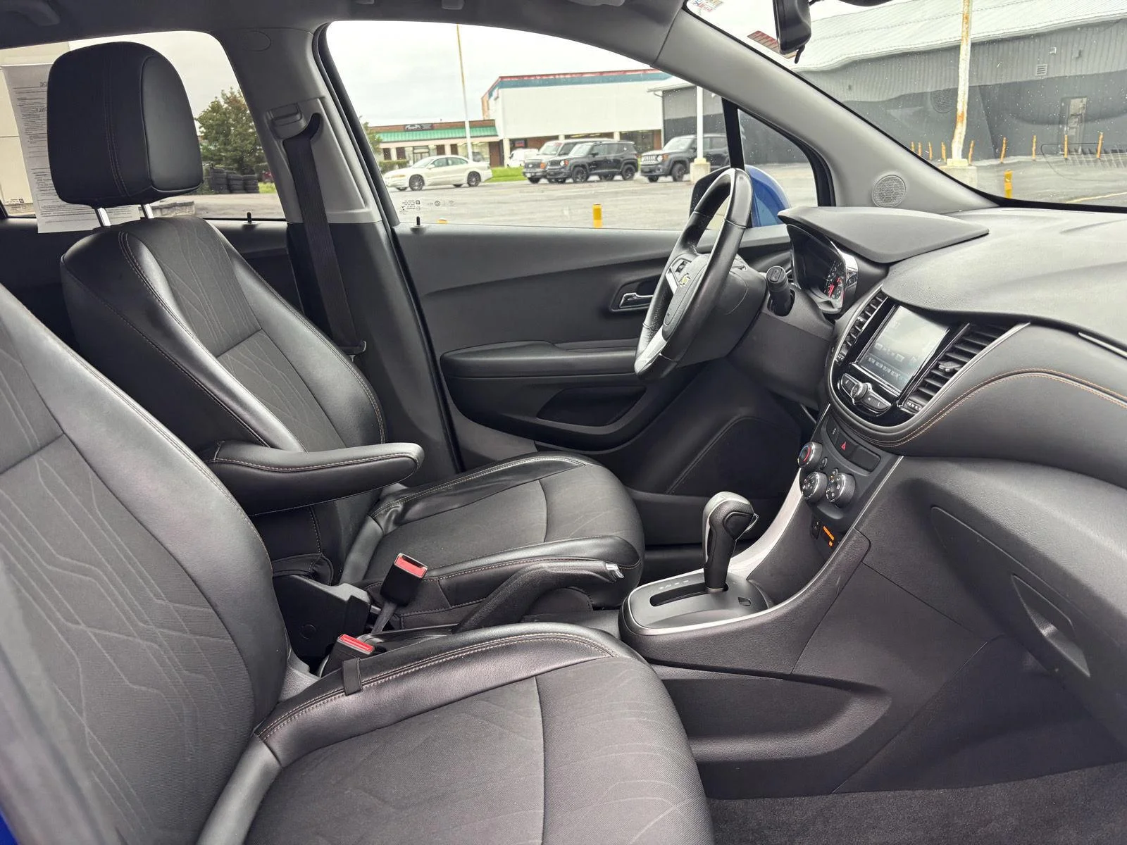 Used 2017 Blue Topaz Metallic Chevrolet LT image 35