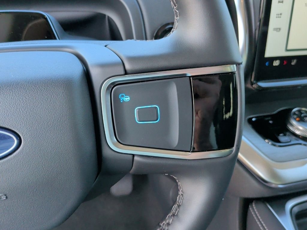 New 2026 Agate Black Metallic Ford MAX Platinum® image 19
