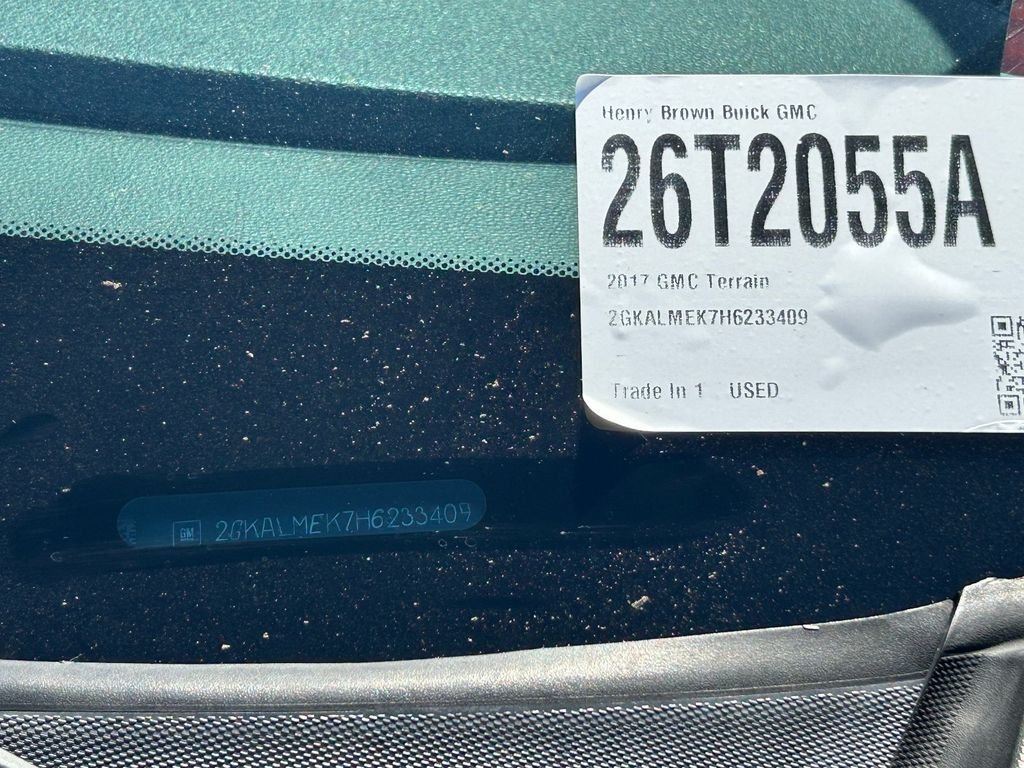 Used 2017 Red GMC SLE-1 image 32