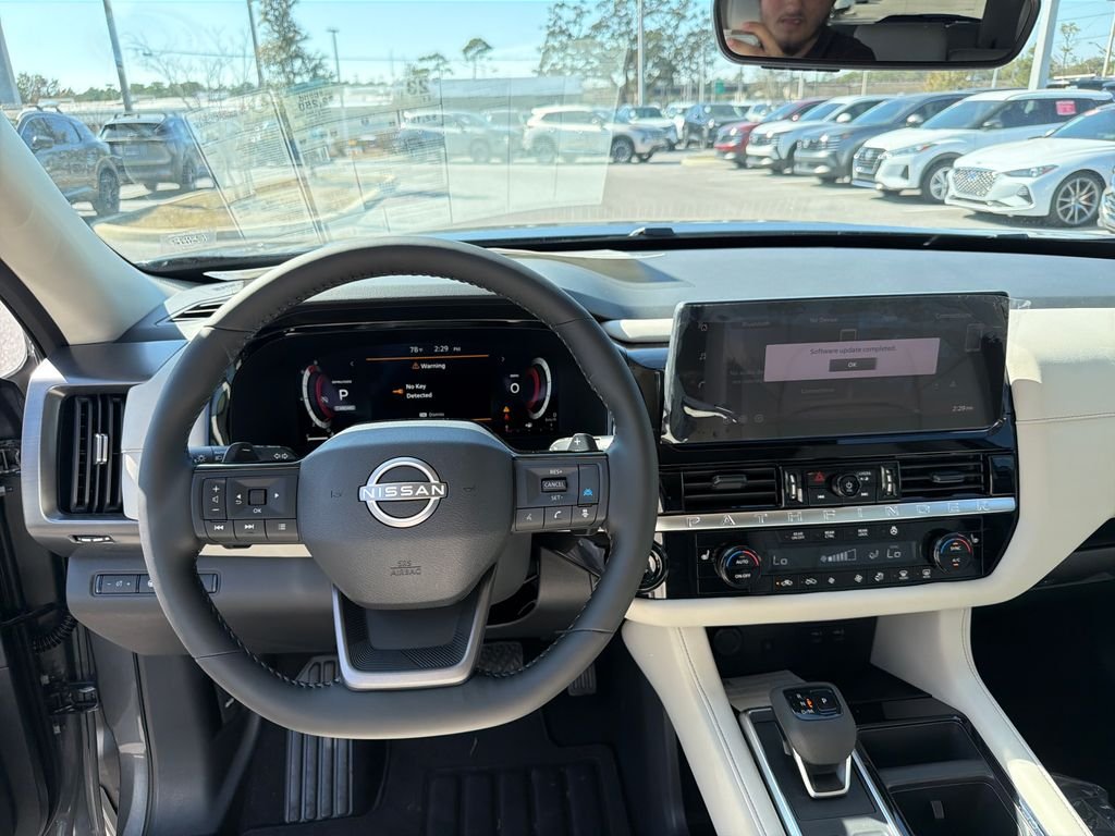 New 2026 Nissan Pathfinder SL 4D Sport Utility