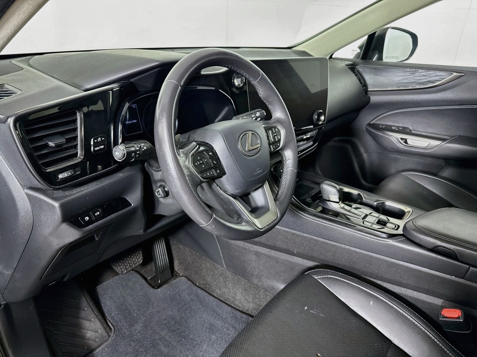 Used 2023 Green Lexus 350 Premium image 9