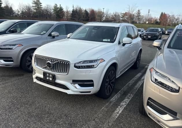 2024 Volvo XC90 T8 Recharge Plus Bright Theme 7-Seat 4WD's photo