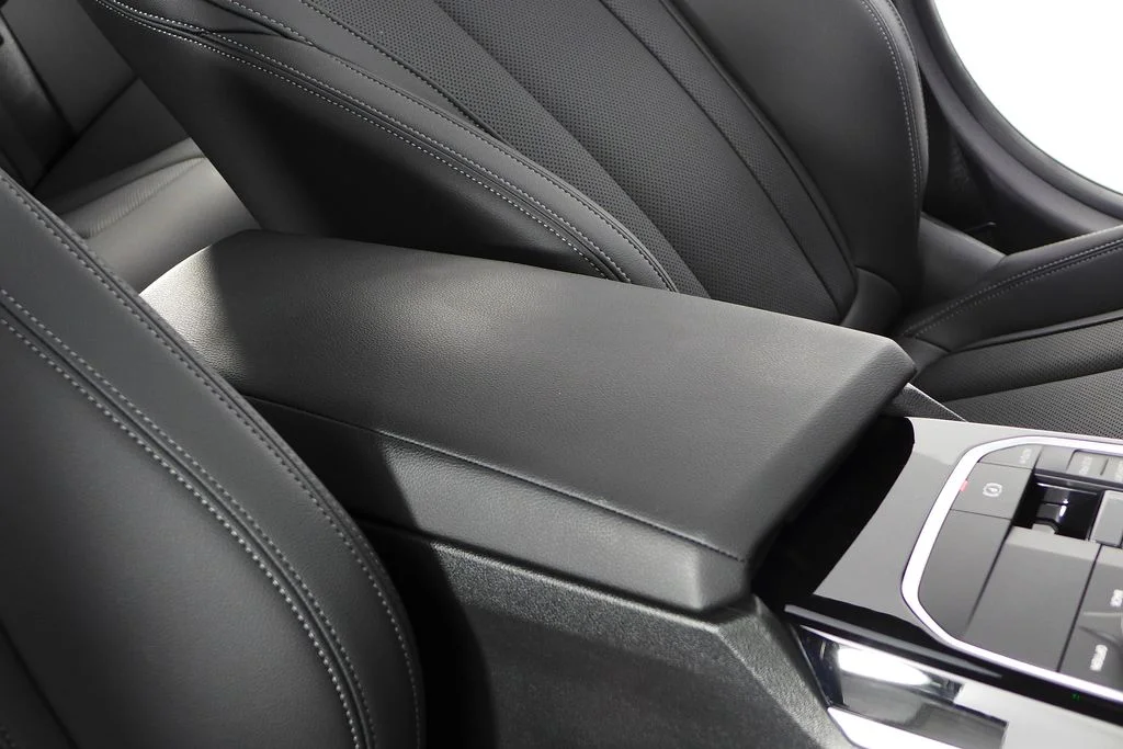 Used 2023 Gray BMW 330i image 16