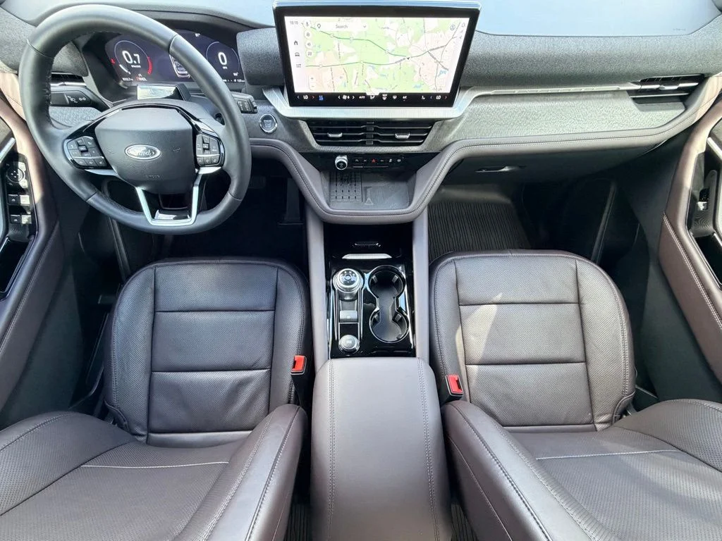 Used 2025 White Ford Platinum image 20