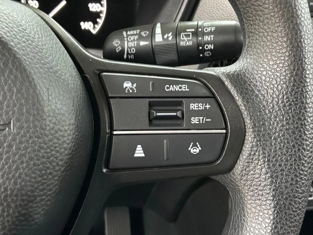 Used 2025  Honda EX image 10