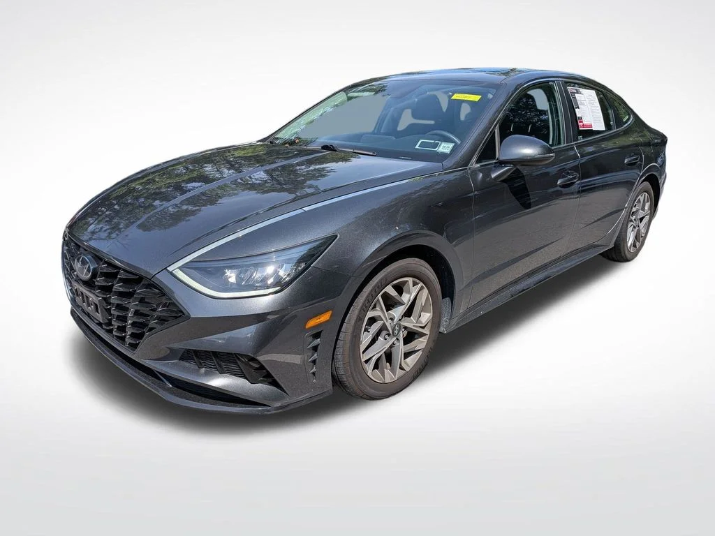 Used 2022 Gray Hyundai SEL image 8