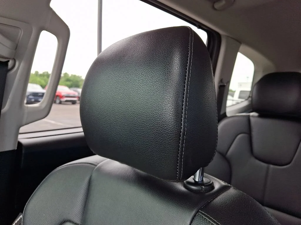 Used 2020 Gray Kia EX image 18