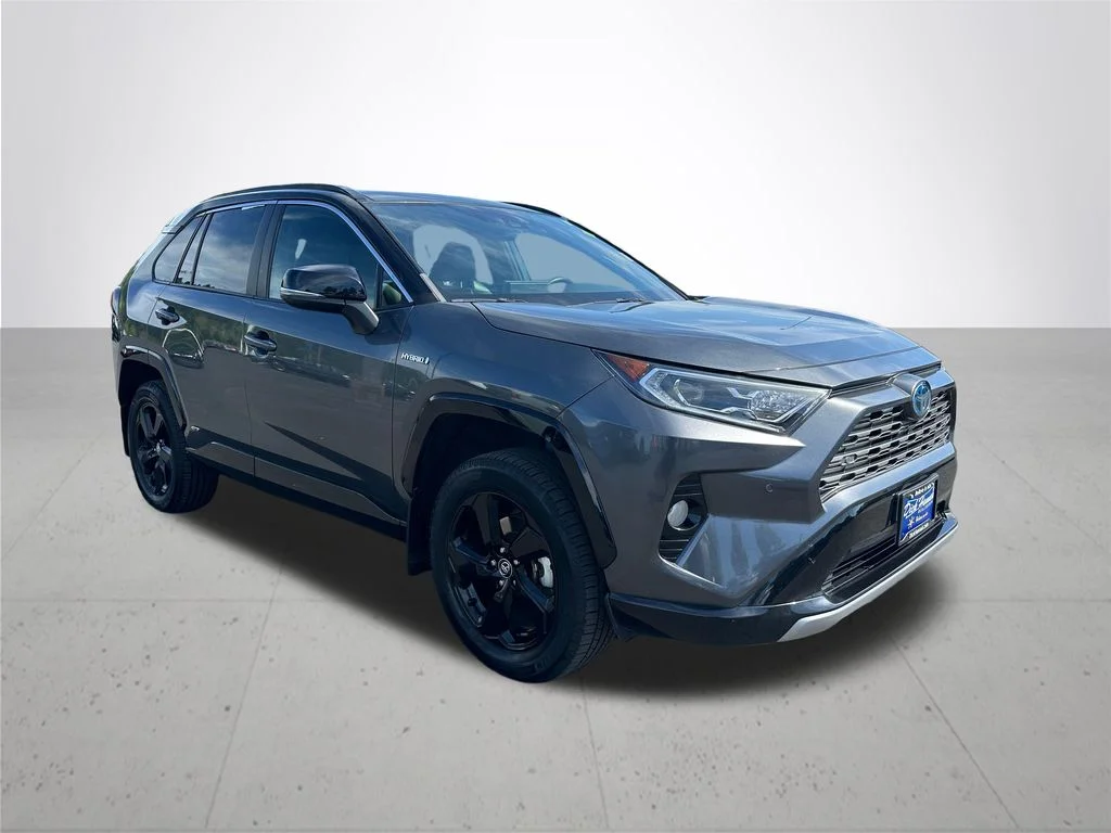 Used 2020 Gray Toyota XSE image 5