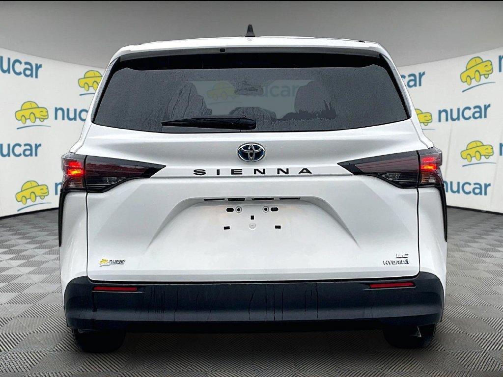 Used 2024 Ice Toyota LE image 5