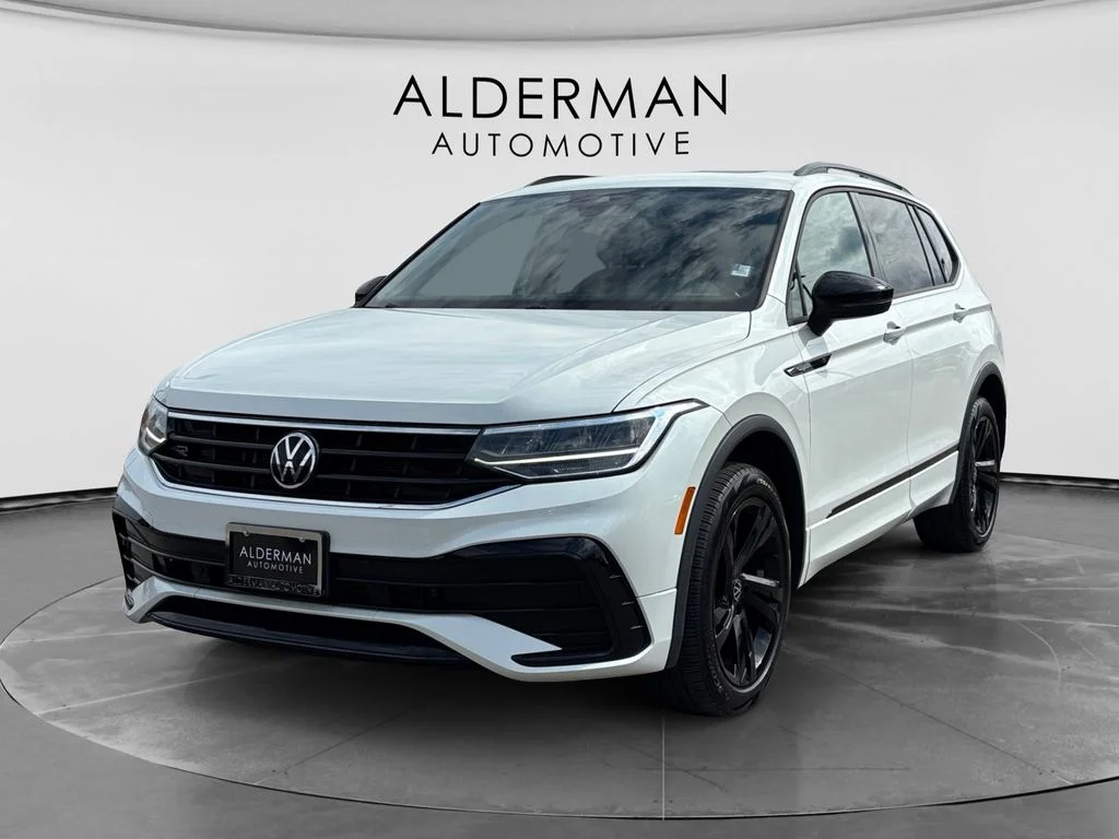 2023 Volkswagen Tiguan SE R-LINE BLACK