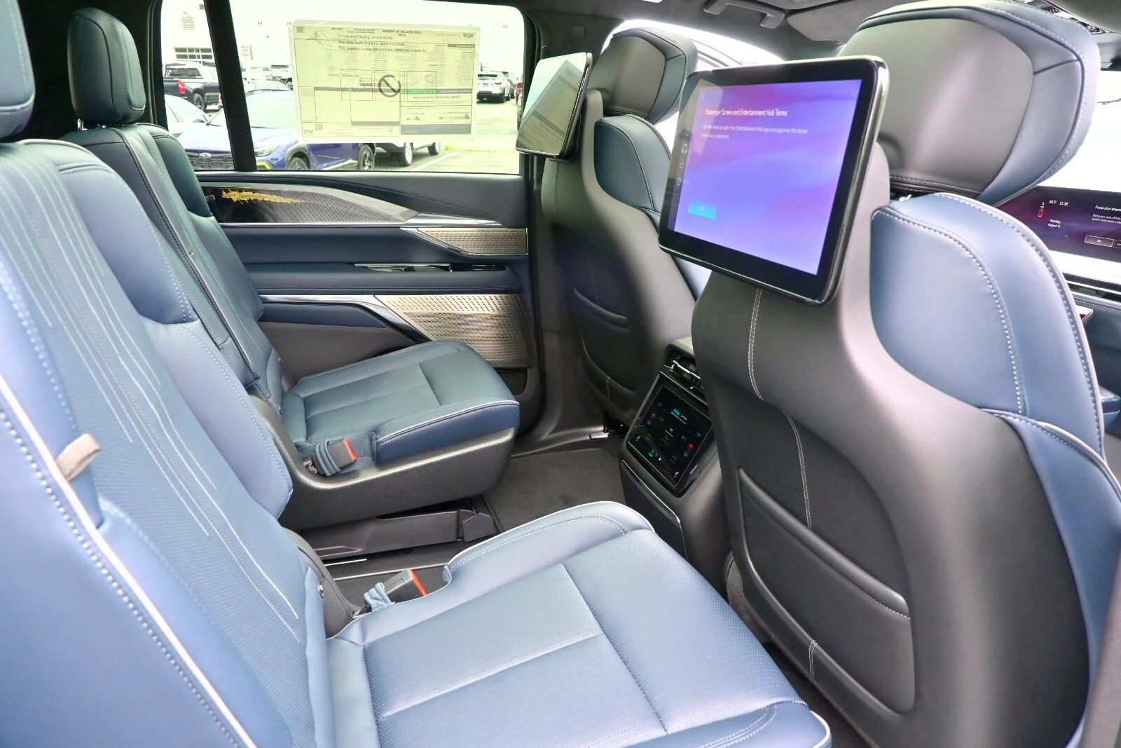 2026 Cadillac Escalade IQL Premium Sport - Photo 36