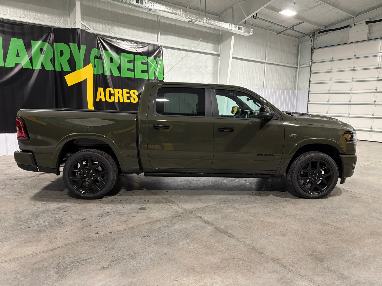 New 2027 Tank Exterior Paint RAM Laramie image 4