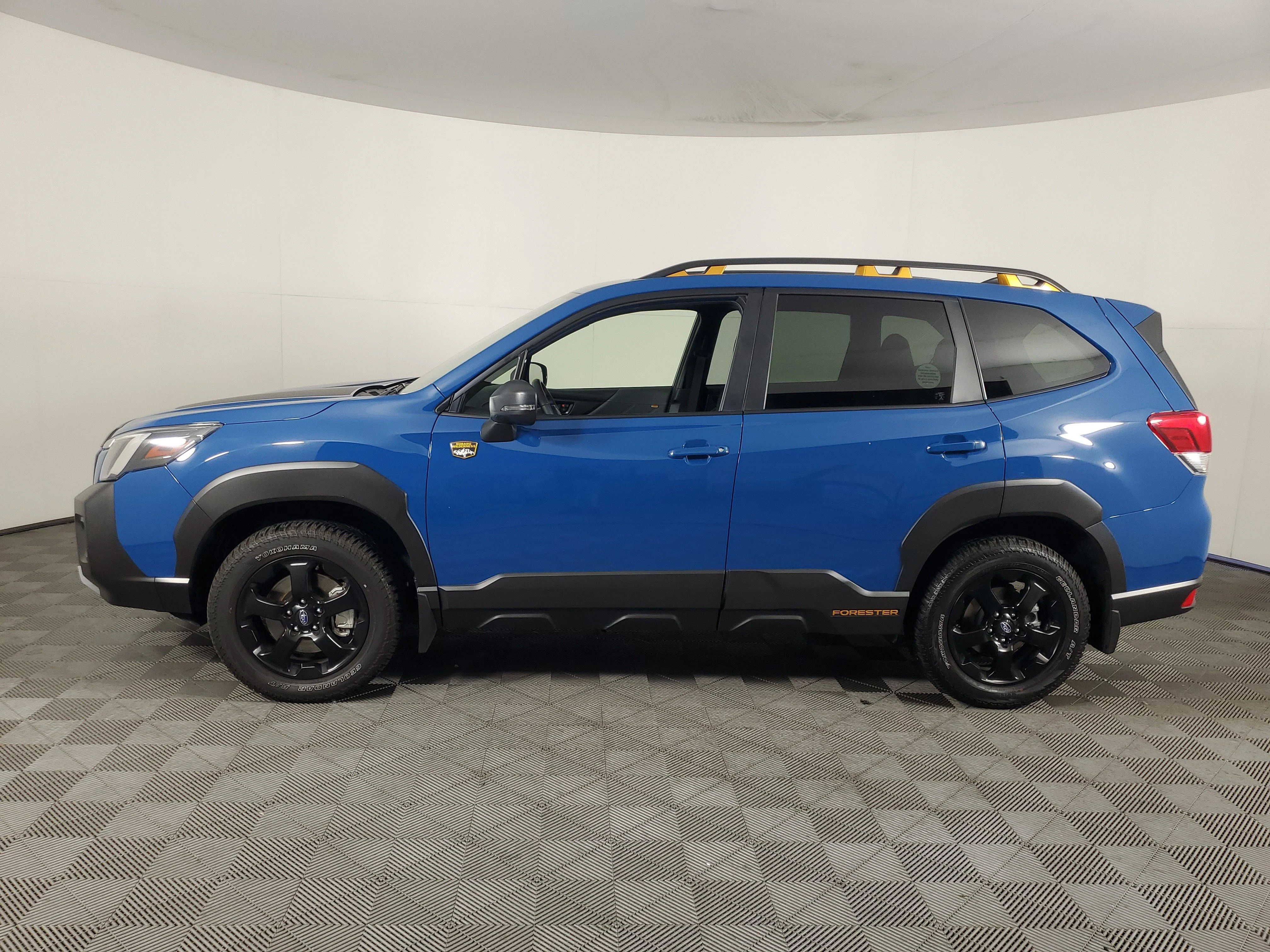 Certified Used 2025 Geyser Blue Subaru Wilderness image 7