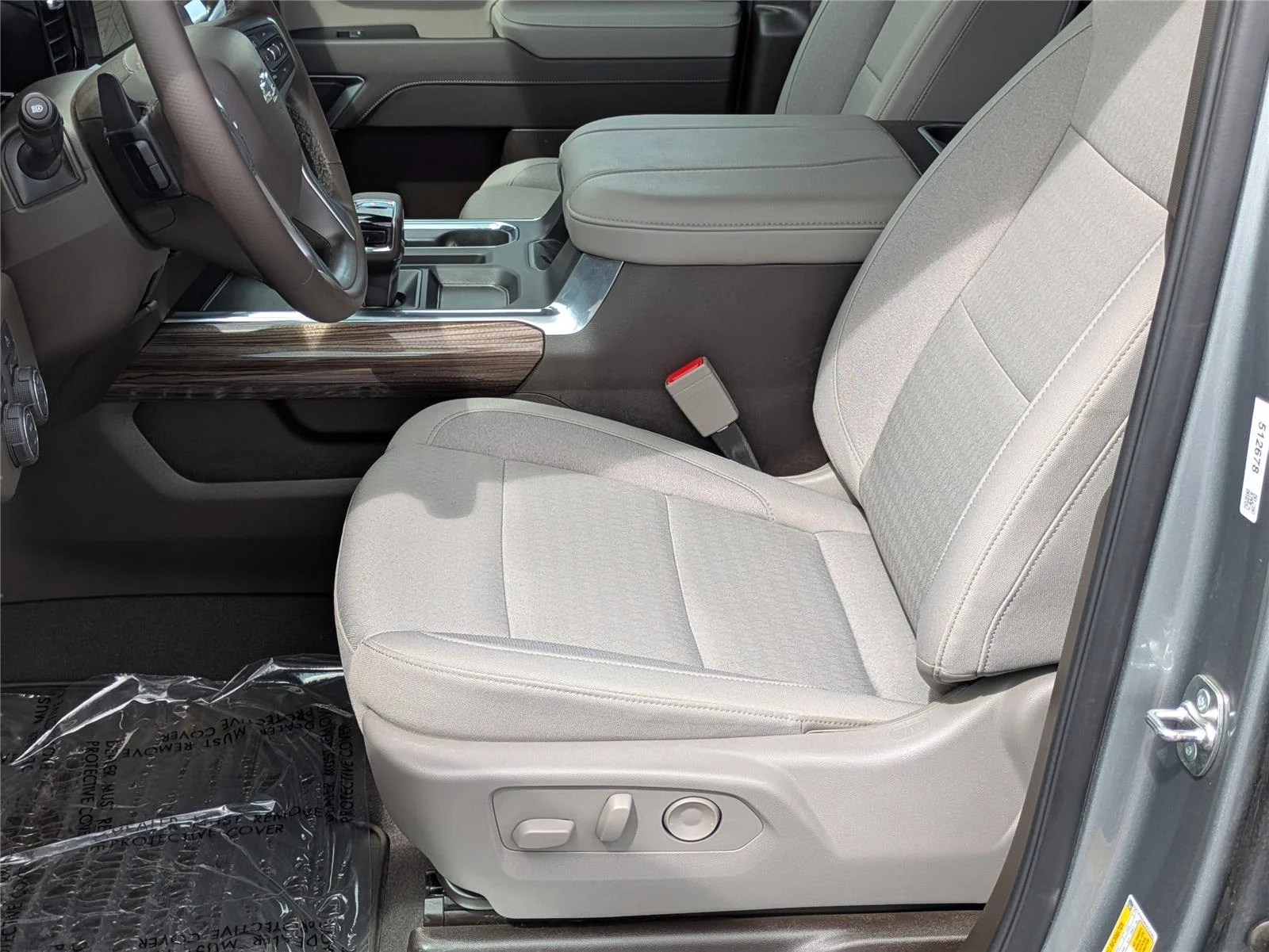 Used 2025 Sterling Gray Metallic Chevrolet RST image 20