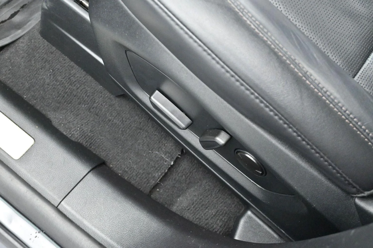 Used 2022 Agate Black Ford Platinum image 14