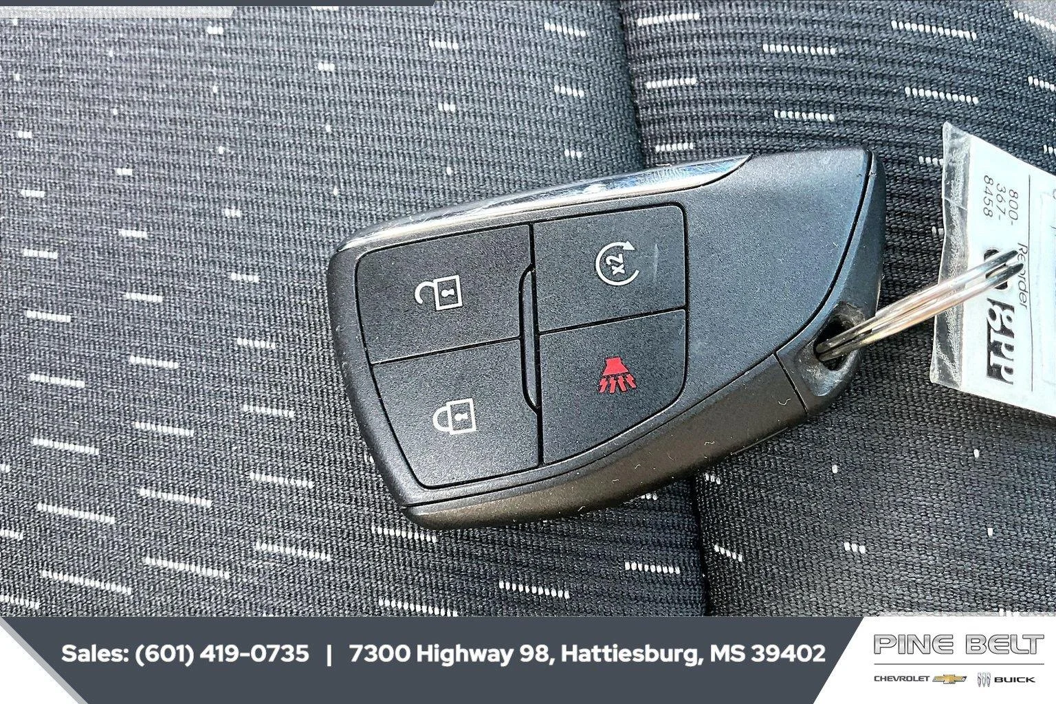Used 2026 Summit White Chevrolet LT image 9