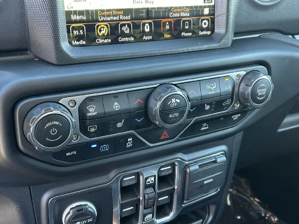 Used 2023 Silver Jeep Sahara 4xe image 25