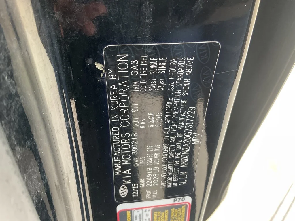 Used 2016 Black Kia Base image 29