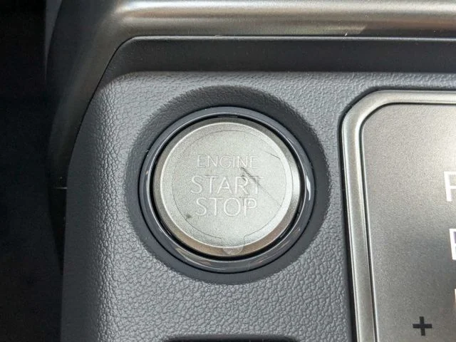 New 2027 Snow White Pearl Kia EX image 33