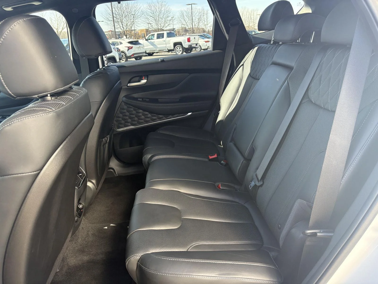 Used 2023 White Hyundai Ultimate Calligraphy image 19