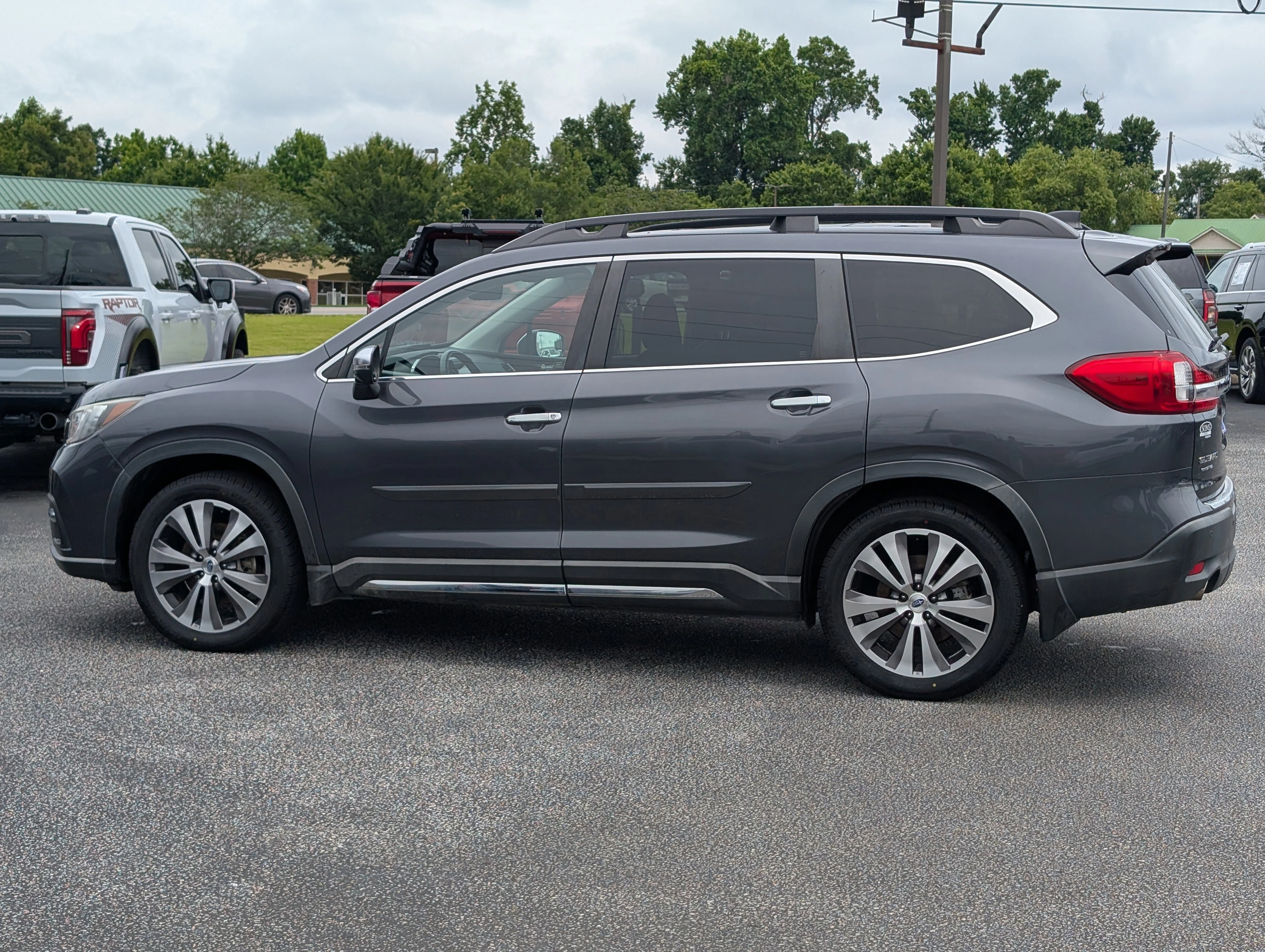 Used 2020 Magnetite Gray Metallic Subaru Touring image 14