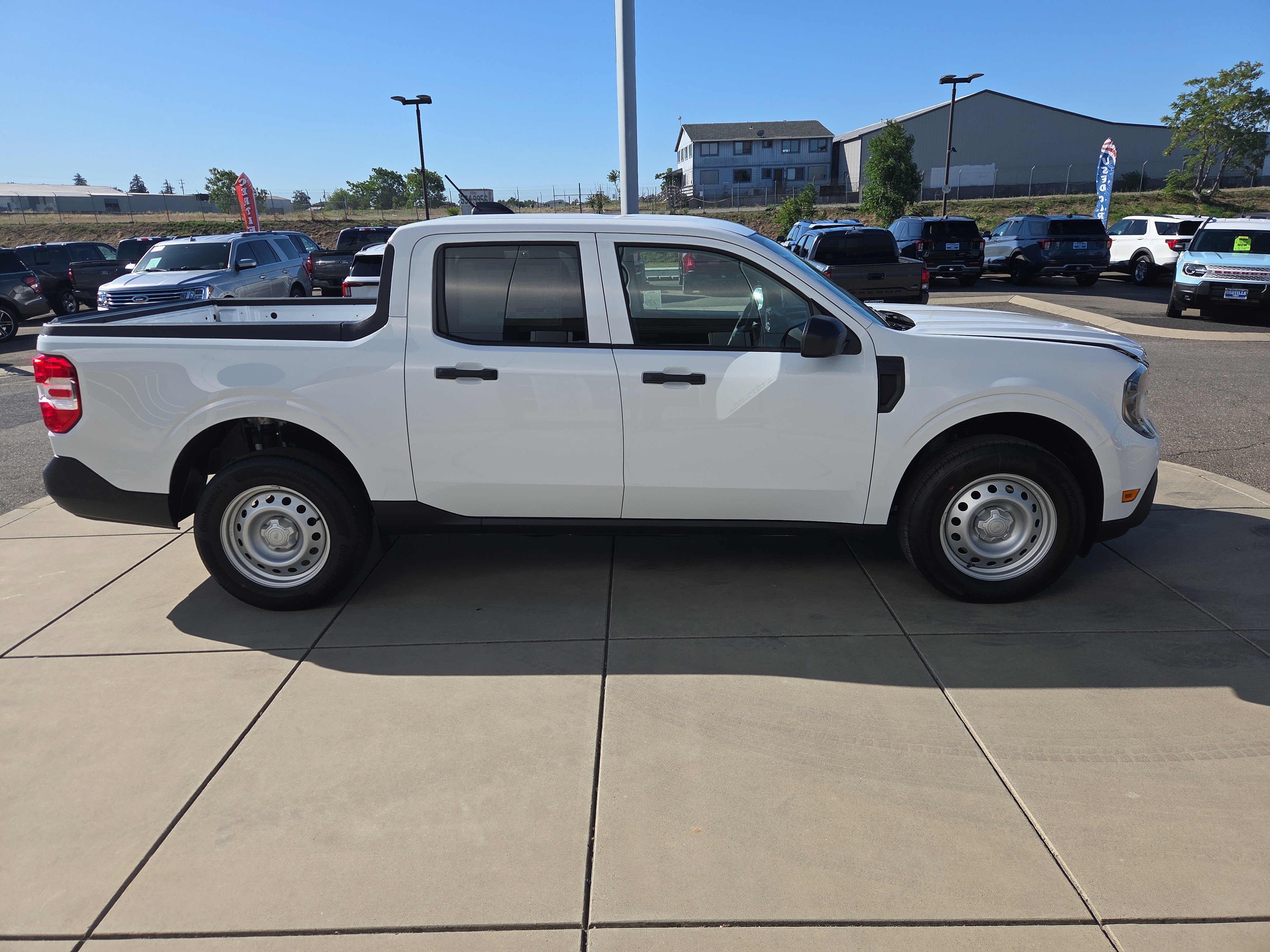 New 2026 Oxford White Ford XL image 6