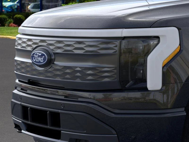 2025 Ford F-150 Lightning Lariat - Photo 17