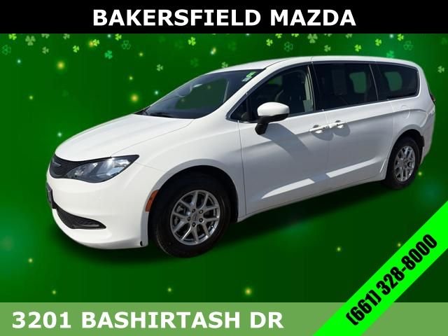 2023 Chrysler Voyager LX