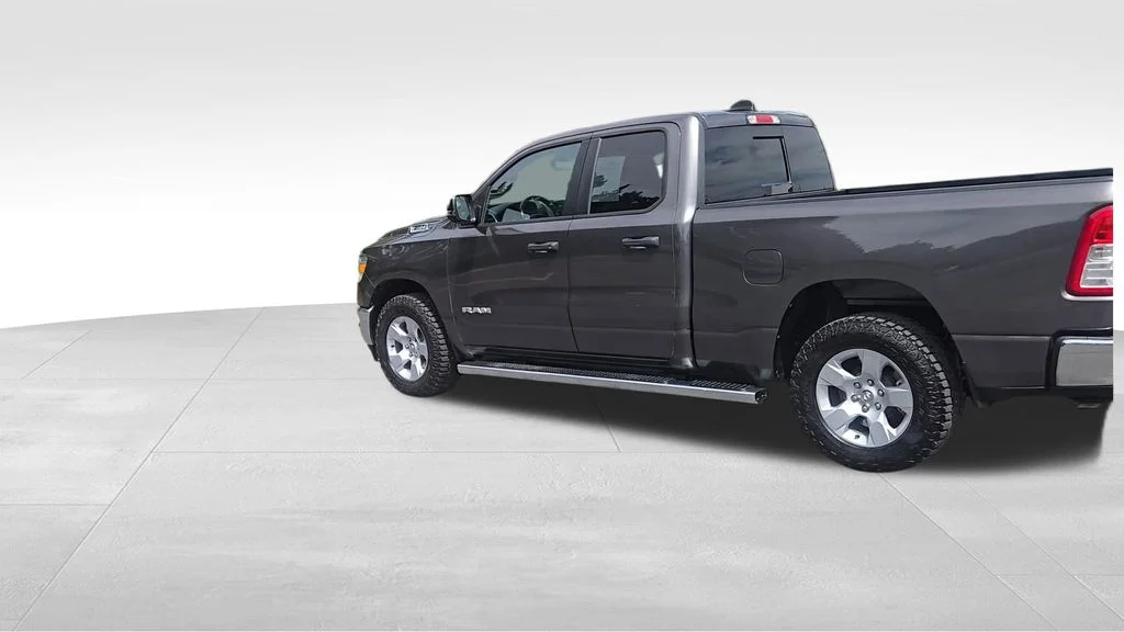Used 2023 Granite Crystal Clearcoat Metallic Ram Big Horn/Lone Star image 6