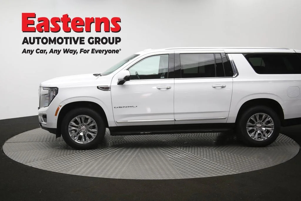 Used 2025 White GMC Denali image 66