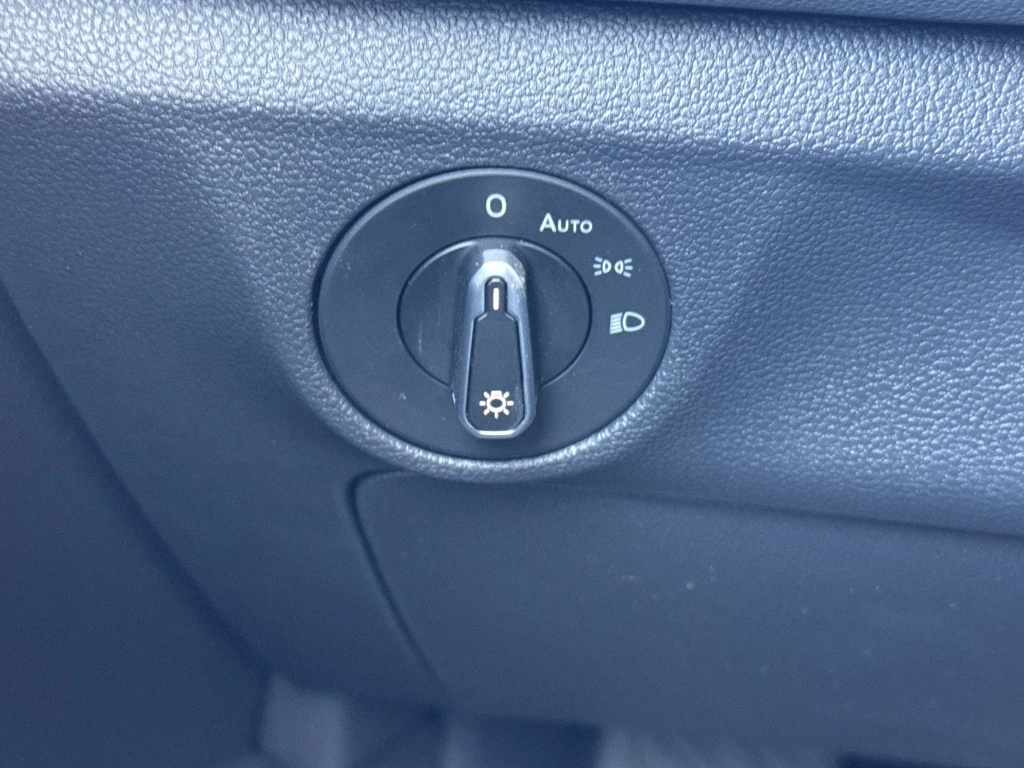 New 2026 Opal White Pearl Volkswagen SEL image 23