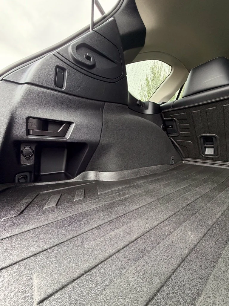 Used 2016 Carbide Gray Metallic Subaru 3.6R image 11