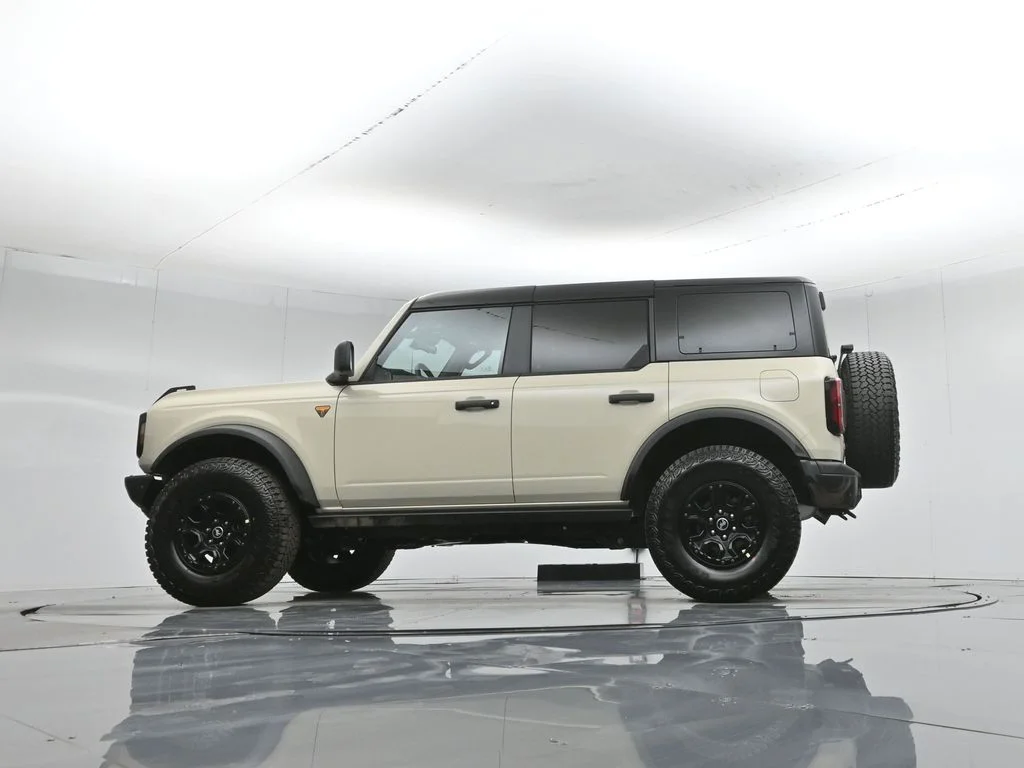 New 2026 Desert Sand Ford Badlands image 51