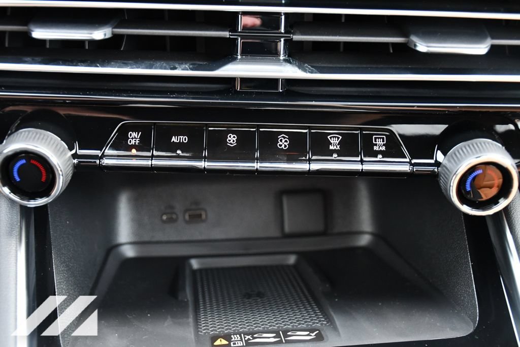 2027 Chevrolet Traverse Z71 - Photo 19