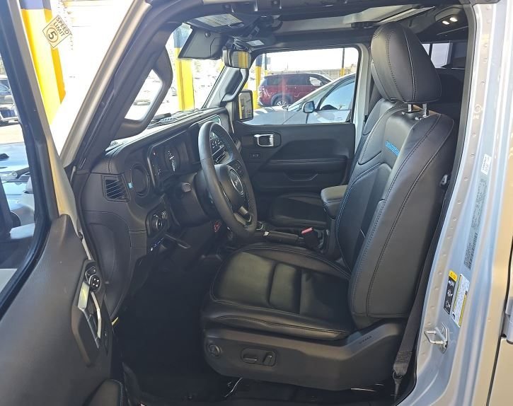 Used 2024 Silver Jeep Rubicon 4xe image 5