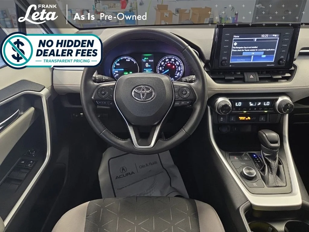 Used 2021 White Toyota XLE image 18