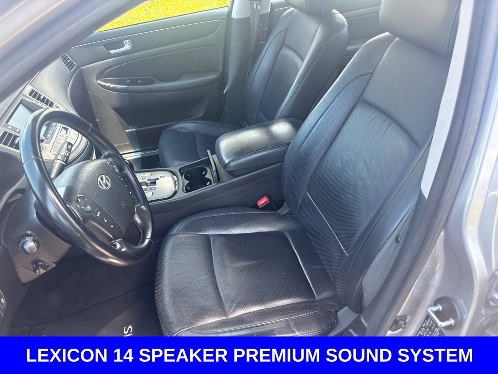 Used 2013 Gray Hyundai 3.8 image 5