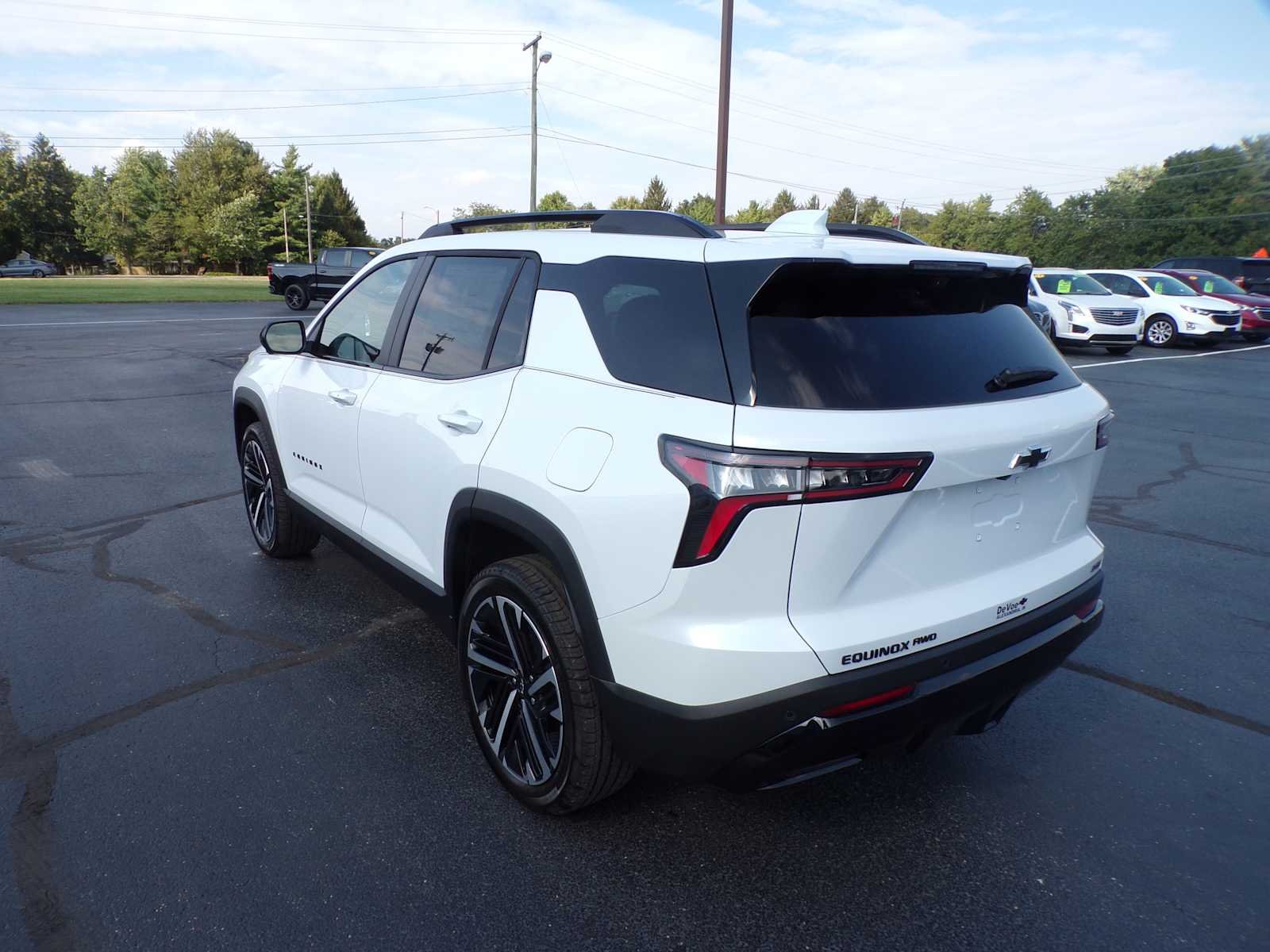 New 2027 Polar White Tricoat Chevrolet RS image 5