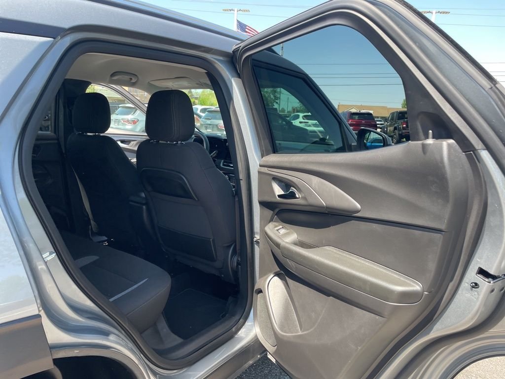 Used 2025 Gray Chevrolet LT image 26