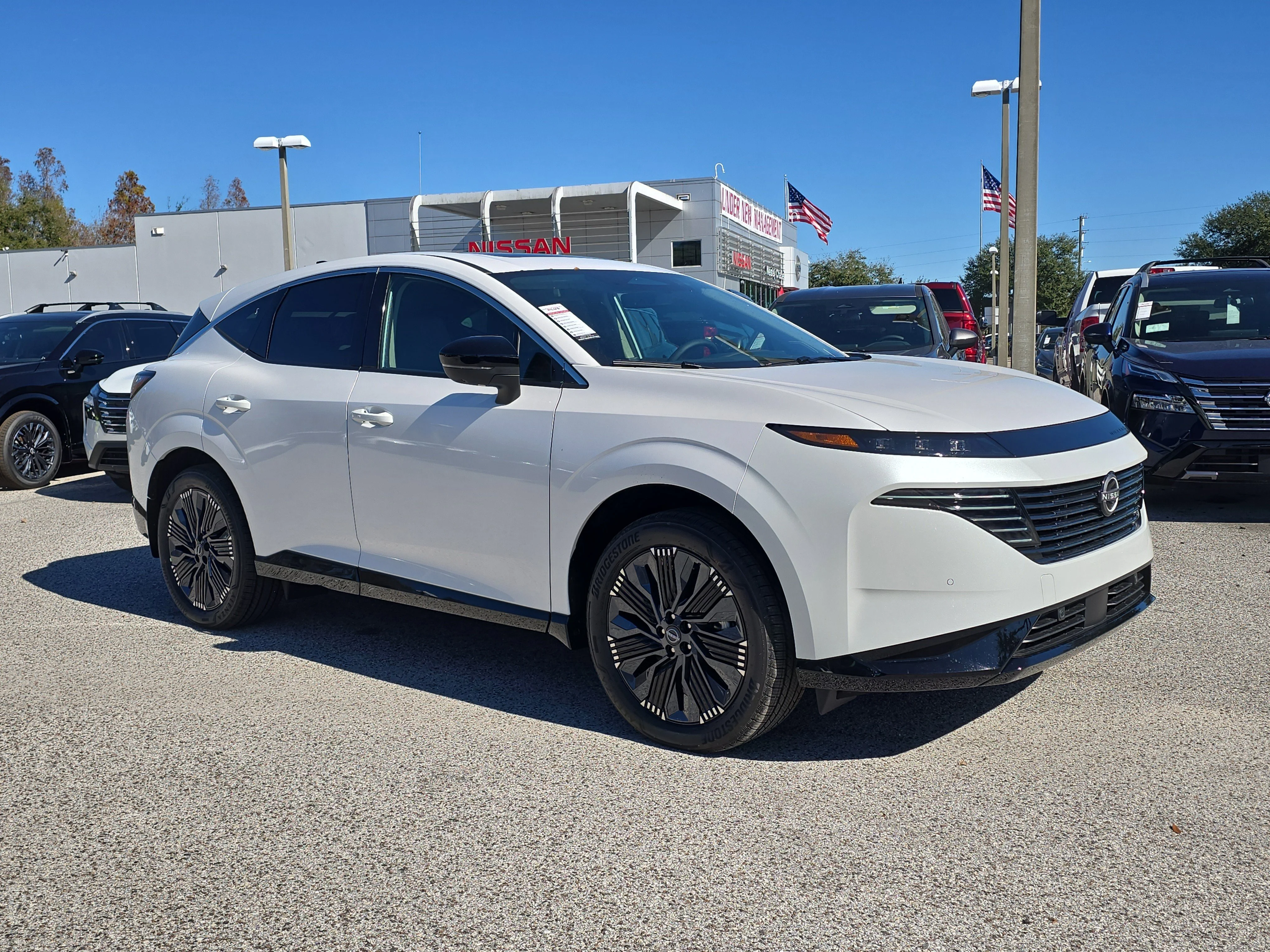 New 2026 Everest White Pearl TriCoat Nissan Platinum image 2