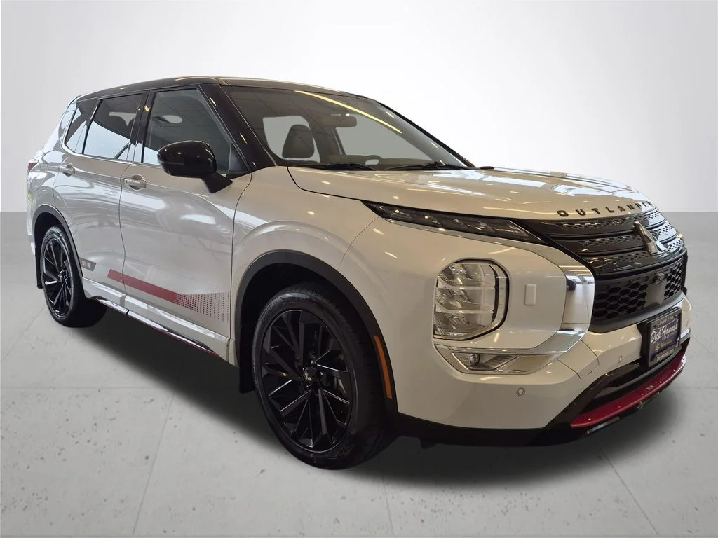Used 2024 White Mitsubishi SE Ralliart image 5