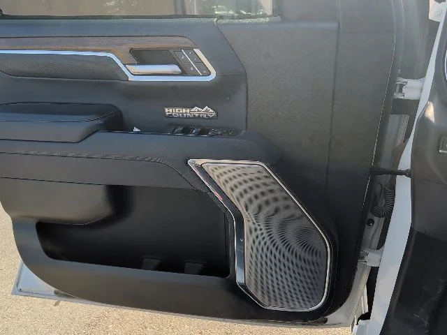 Used 2022 Beige Chevrolet High Country image 17