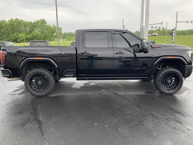 Used 2024 Onyx Black GMC AT4 image 15