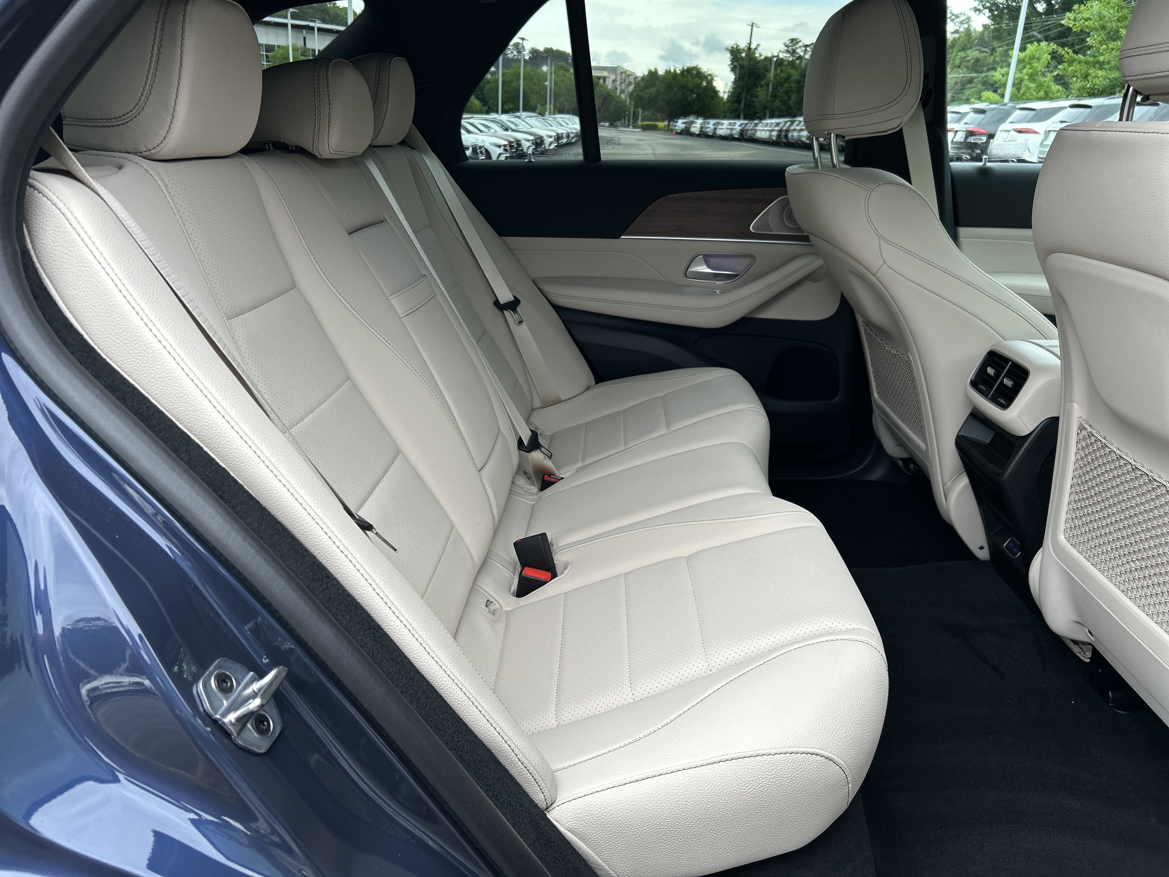 New 2026 Twilight Blue Metallic Mercedes-Benz GLE 350 SUV image 40