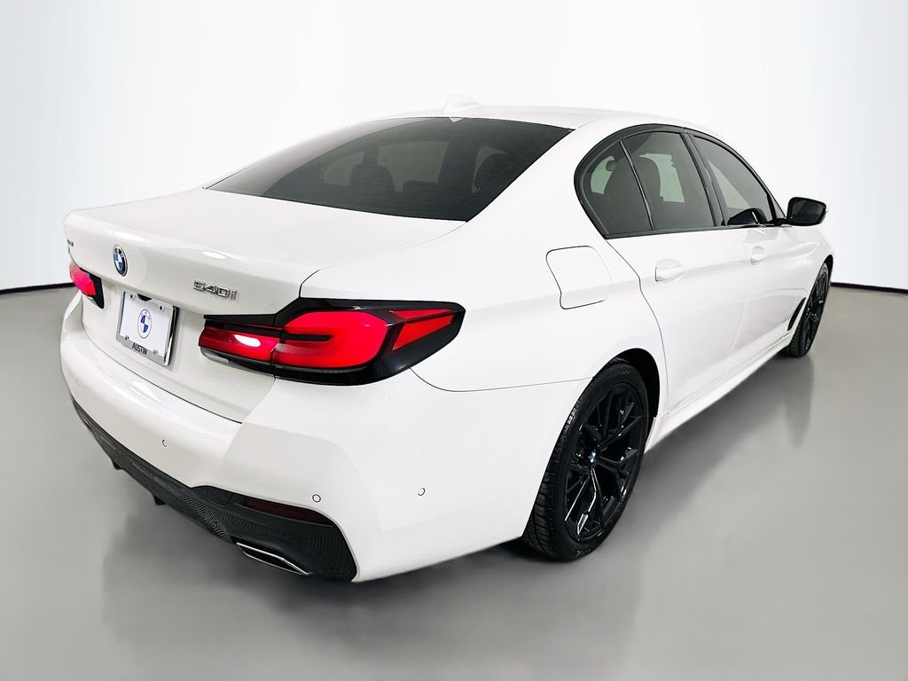 Used 2022 Alpine White BMW 540i xDrive image 5