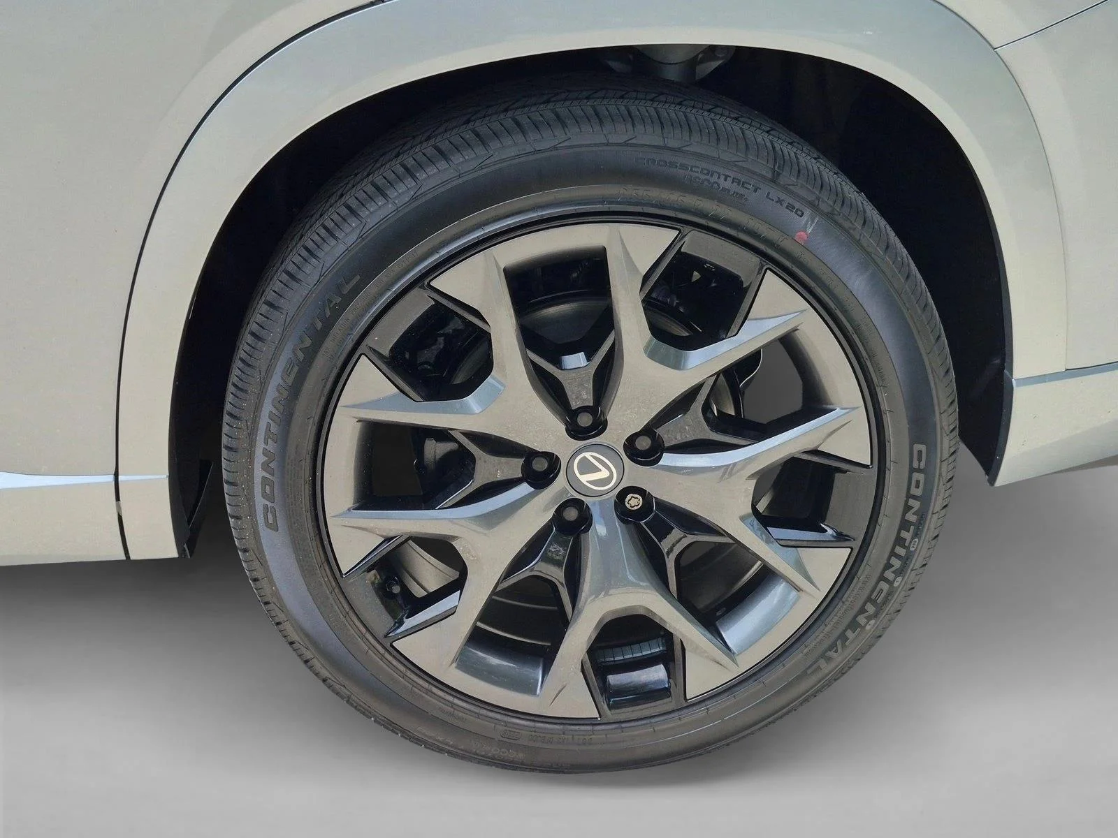 New 2026 Celestial Silver Metallic Lexus TX 500h F SPORT PERFORMANCE PREMIUM AWD image 9